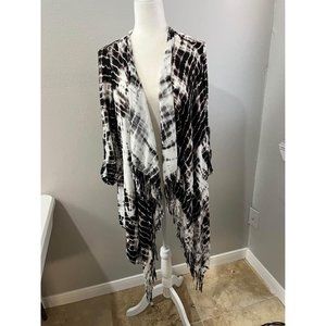Stylish Black and White Women's Top